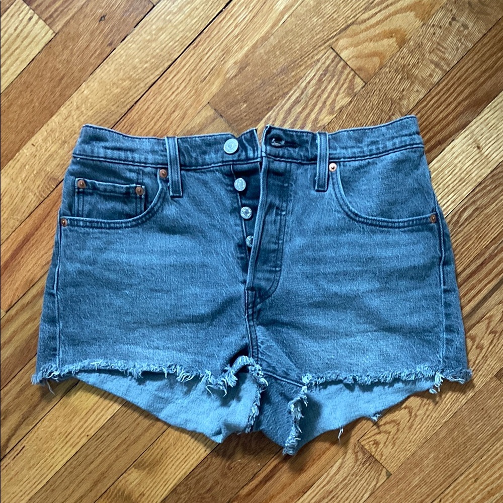 Levi’s 501 Frayed Hem Women's Shorts